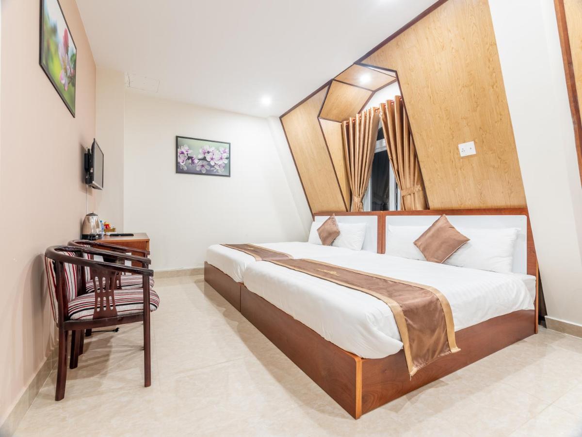 Aurora Hotel Dalat Екстер'єр фото