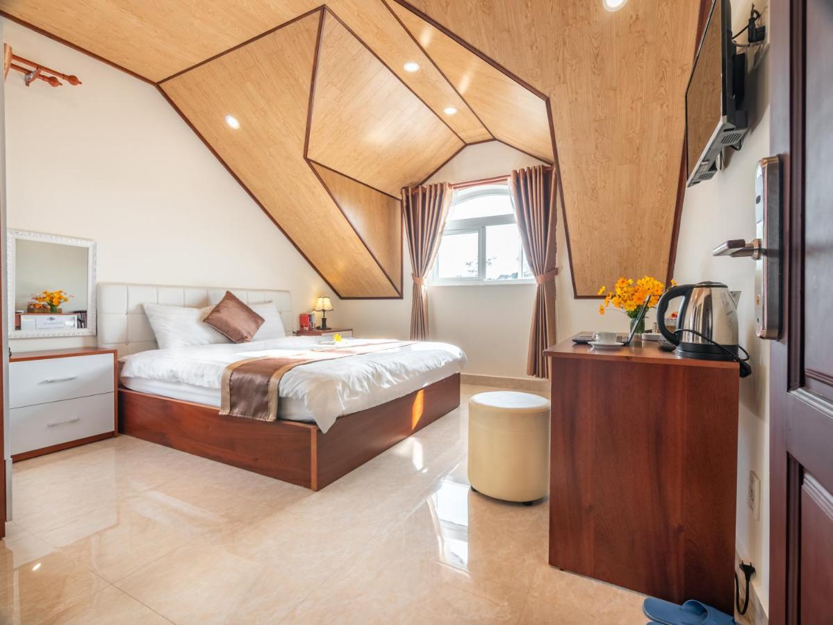 Aurora Hotel Dalat Екстер'єр фото